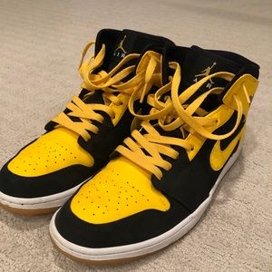 AIR Jordan 1 mid New Loves